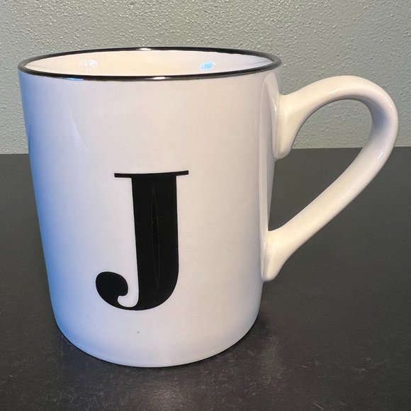 THRESHOLD Letter "J" Initial Monogram Stoneware Mug w/ Metallic Gold Accent - Picture 2 of 8